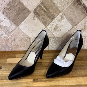 Michael Kors Elegant Black Leather Heels